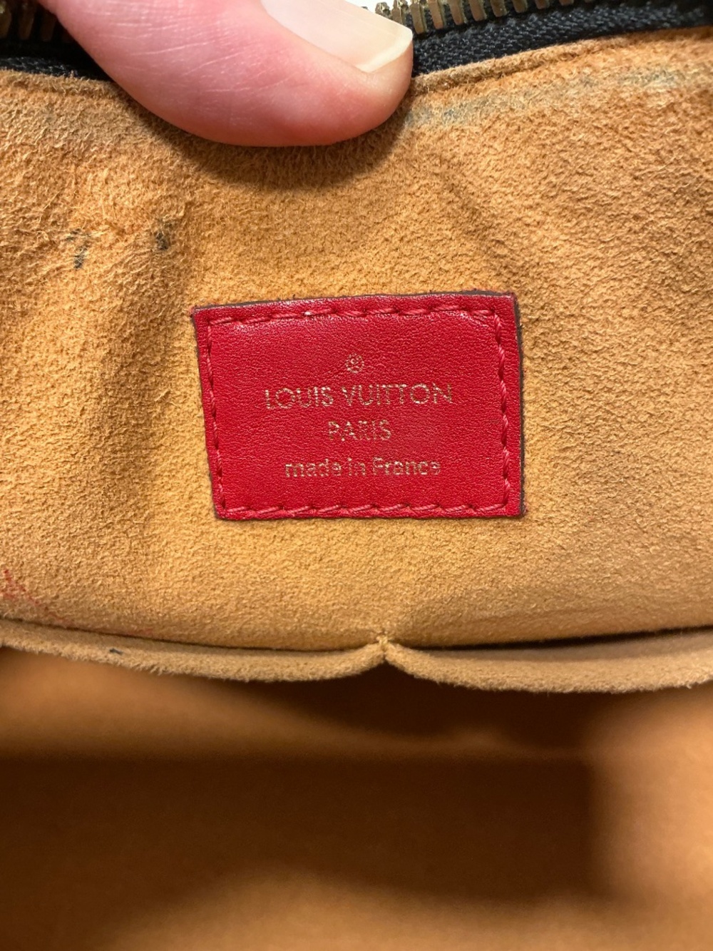 Louis Vuitton Authentic Tuileries Handbag - Picture 8 of 11